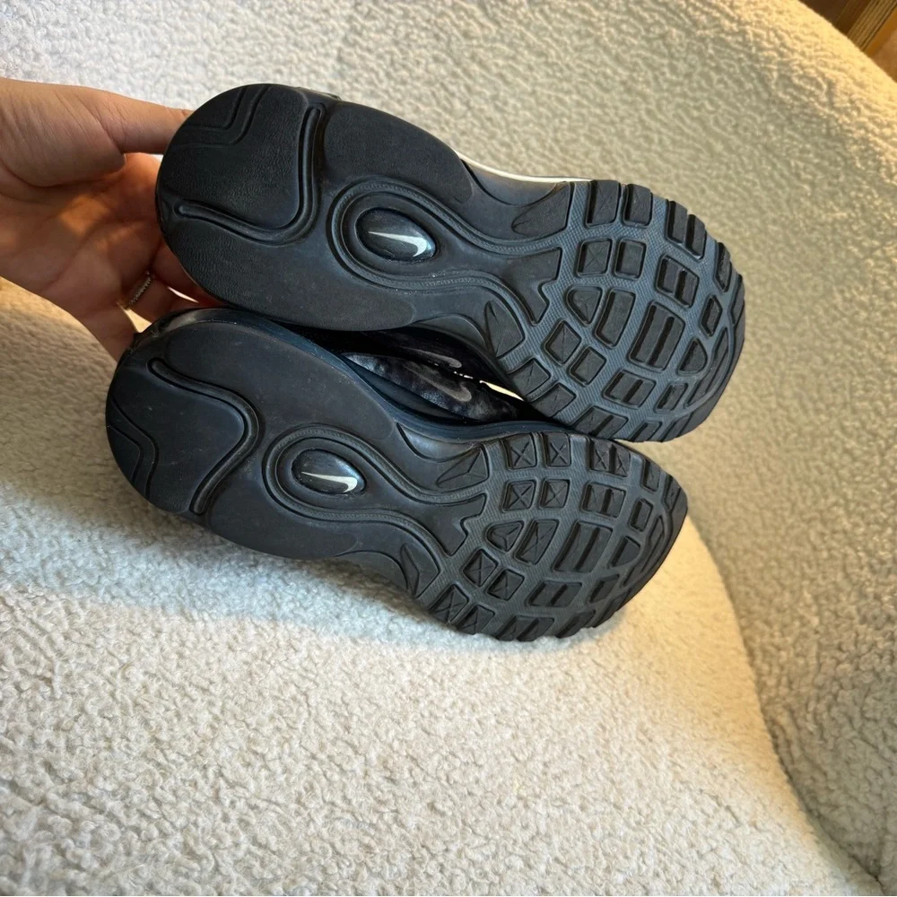 Nike Air Max Sneakers | 7.5 | PLEASE READ DESCRIPTION